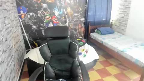 sebas jusa online show from April 20, 2:42 pm