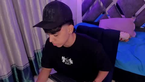 sebas_pretty7 online show from March 22, 1:36 pm