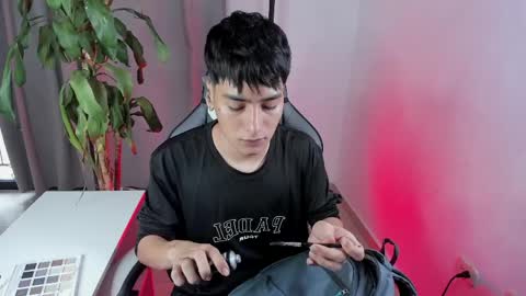 sebastian online show from March 25, 3:40 pm