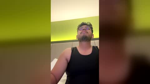 Snapshot of sebasbilbao7 chatting on March 17, 6:06 am sebasbilbao7 online show from March 17, 6:06 am