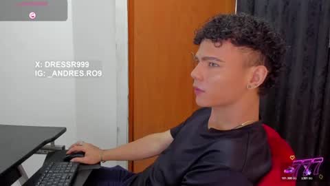 Snapshot of sebascuterouss chatting on June 9, 2:39 pm sebas 3 online show from June 9, 2:39 pm