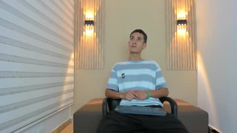 sebass_r online show from November 15, 7:21 pm