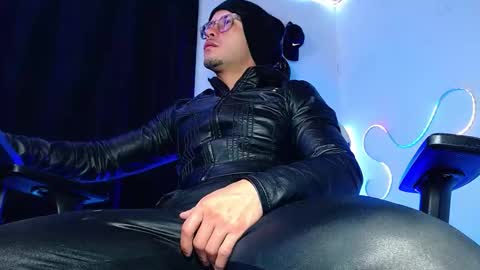 Sebastian online show from January 13, 5:46 am