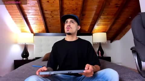 Sebastian Berne online show from February 10, 7:38 pm