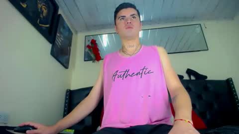 Sebastian online show from November 8, 8:07 pm