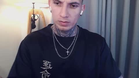 Snapshot of sebastian_muss chatting on September 16, 1:06 am Sebastian online show from September 16, 1:06 am