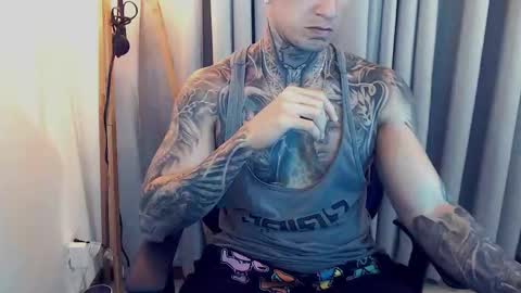 Snapshot of sebastian_muss chatting on September 18, 10:12 pm Sebastian online show from September 18, 10:12 pm