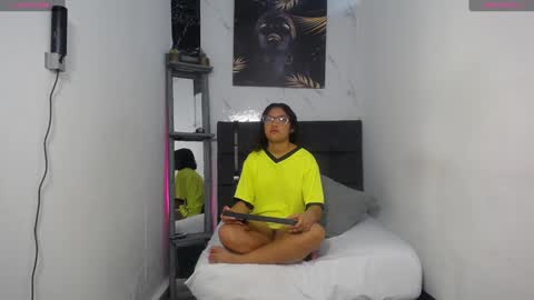 sebastian n alinson online show from January 17, 3:22 pm