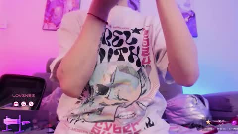 Snapshot of sebastianhilton chatting on February 21, 1:01 pm . INDEPENDENT MODEL online show from February 21, 1:01 pm