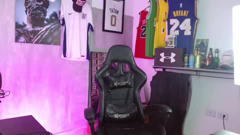 Sebastiano online show from December 17, 5:57 am