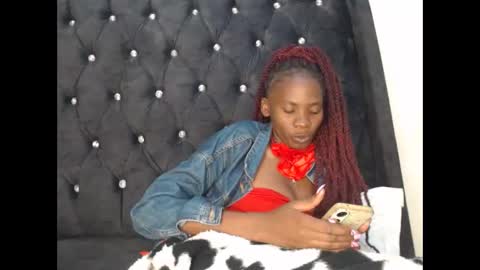 Snapshot of sebatrishaa chatting on September 14, 12:32 am sebatrishaa online show from September 14, 12:32 am