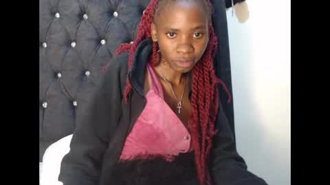 Snapshot of sebatrishaa chatting on October 16, 12:11 am sebatrishaa online show from October 16, 12:11 am