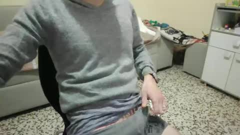 Snapshot of sebseb71 chatting on December 25, 6:52 am sebseb71 online show from December 25, 6:52 am