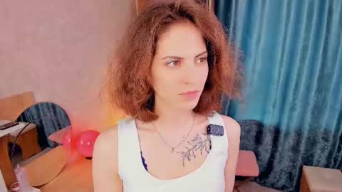 Mia online show from June 18, 5:41 am