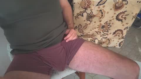 secret_neighbor_ online show from April 9, 11:37 am