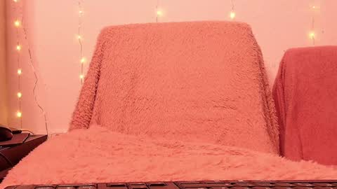 Anni online show from December 22, 9:11 am