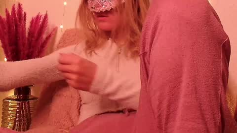 Anni online show from December 26, 4:21 am