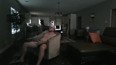 Snapshot of secretlyseductive9399 chatting on December 7, 6:48 pm secretlyseductive9399 online show from December 7, 6:48 pm