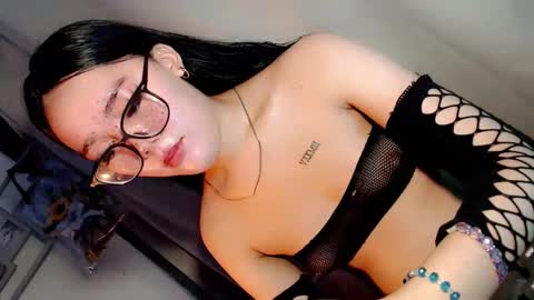 seducing_angela online show from March 8, 2:04 am