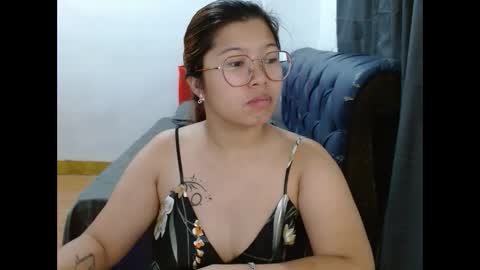 seductiv3pleasur3 online show from March 3, 4:24 pm