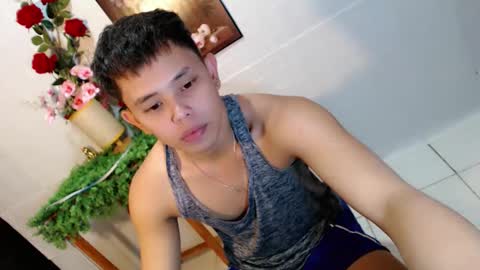 Max online show from May 29, 4:27 pm