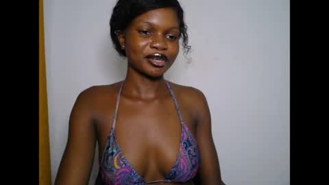seductive_sugar247 online show from May 4, 4:41 am