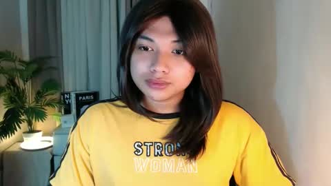 Deluxe online show from February 21, 7:26 pm