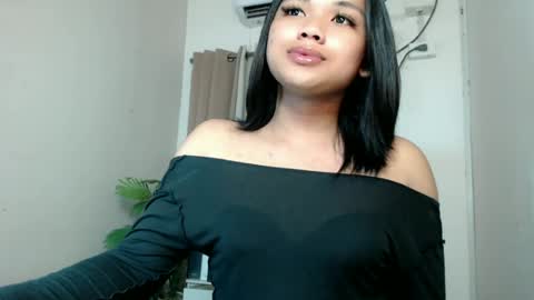 Deluxe online show from July 14, 9:47 am