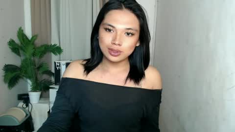 Deluxe online show from July 30, 1:21 pm