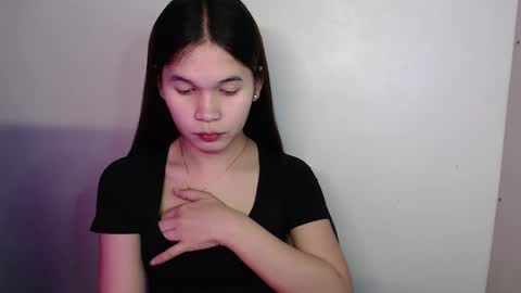 Snapshot of seductivemegoftheworld_ chatting on December 16, 7:37 am MEG online show from December 16, 7:37 am