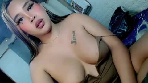 Snapshot of seductivestacyxx chatting on December 6, 7:34 pm MISTRESS STACY online show from December 6, 7:34 pm