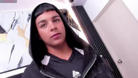 seductivo online show from December 5, 4:32 am