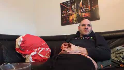 Snapshot of seeebi chatting on March 9, 6:28 am Sebastian online show from March 9, 6:28 am