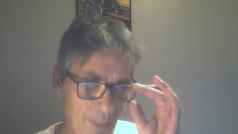 Snapshot of seigneurdc09 chatting on September 8, 4:17 pm seigneurdc09 online show from September 8, 4:17 pm