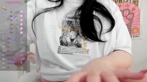 Snapshot of selena___cute chatting on February 4, 8:02 am Selena online show from February 4, 8:02 am