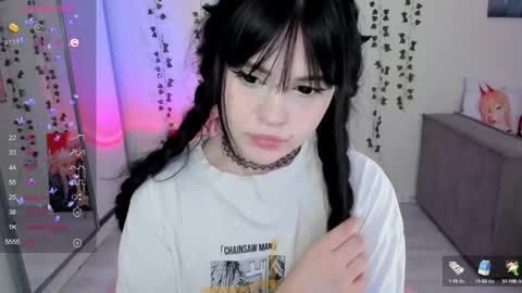 Snapshot of selena___cute chatting on March 6, 5:46 am Selena online show from March 6, 5:46 am