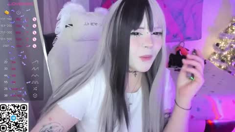 Snapshot of selena___cute chatting on January 6, 7:56 am Selena online show from January 6, 7:56 am