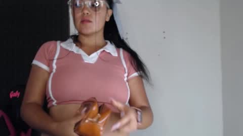 Snapshot of selena__angel chatting on November 12, 12:16 pm Gaby but call me selena instagram sele04angel1 online show from November 12, 12:16 pm