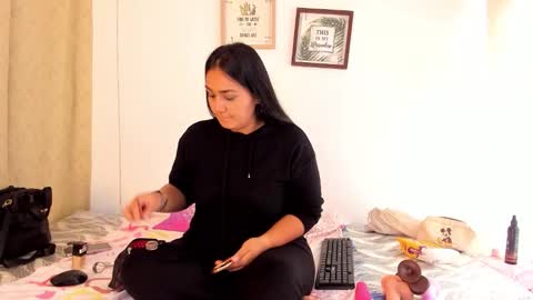 Snapshot of selena_jhonson1 chatting on January 8, 2:08 pm Karen online show from January 8, 2:08 pm