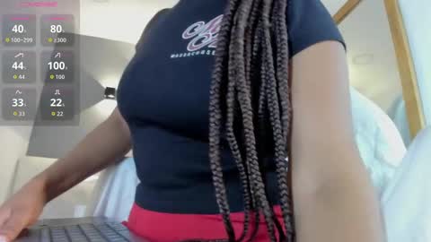 Selena online show from November 22, 10:58 am