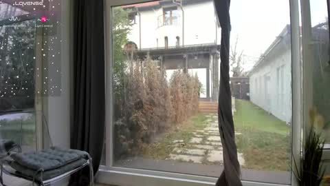 Snapshot of selena_reeves chatting on March 12, 7:46 am Selena online show from March 12, 7:46 am