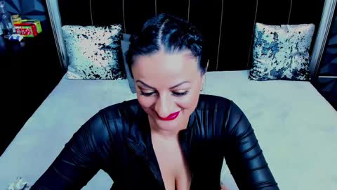 Selene online show from February 28, 9:36 am