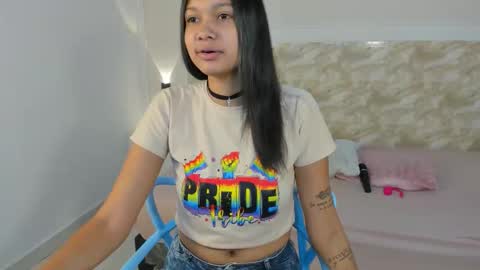 Snapshot of selenafox66 chatting on October 29, 2:19 pm selenafox66   online show from October 29, 2:19 pm