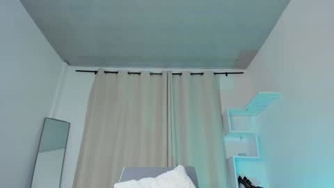 Snapshot of selenafox_0 chatting on October 3, 2:08 am selenafox online show from October 3, 2:08 am