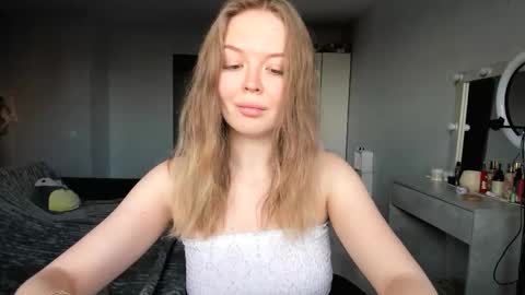 selenagentle online show from January 17, 7:02 am