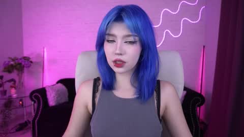 selenairis online show from October 26, 9:10 pm