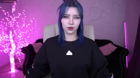 selenairis online show from March 2, 10:38 pm