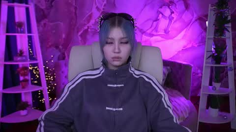 selenairis online show from March 20, 10:47 pm