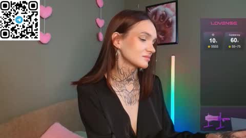 Selena online show from November 21, 2:10 am