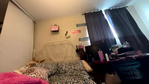 selenaprincess2 online show from November 29, 4:43 pm